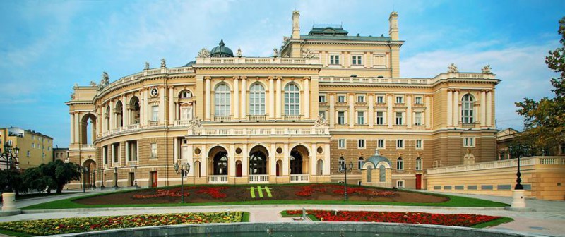Оперний театр в Одесі фотографія